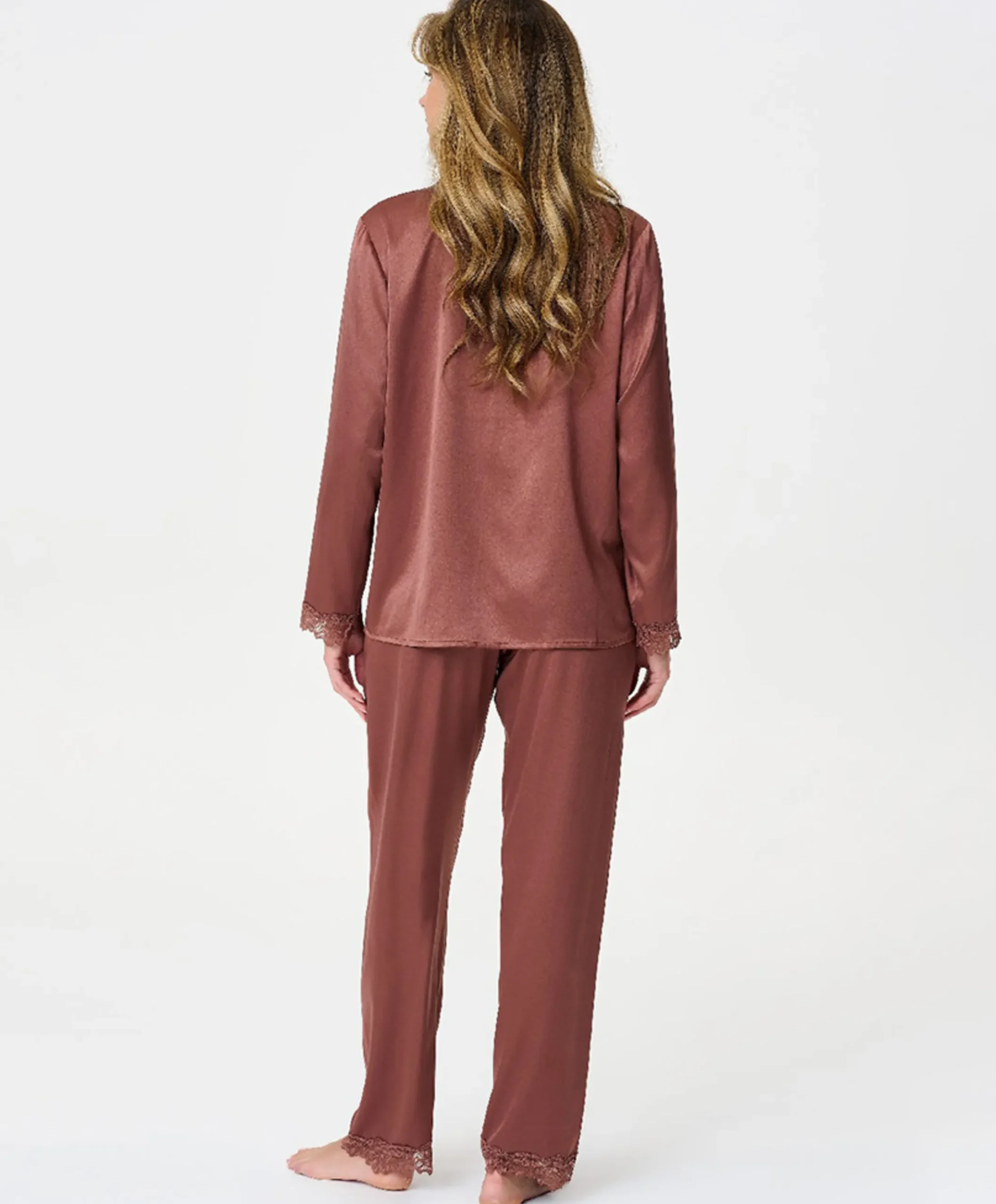 Dames pyjamaset bruin