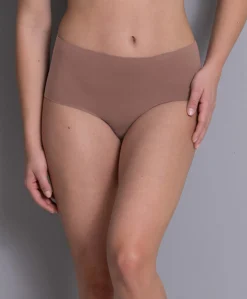 Dames slip beige