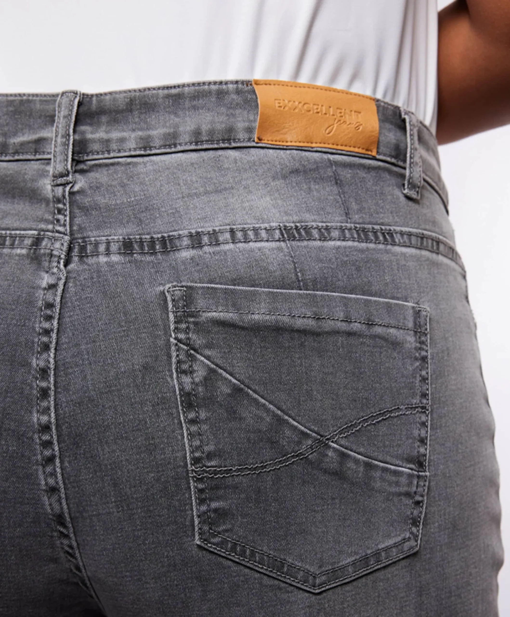 Essentials: Neona jeans dames jeans grijs