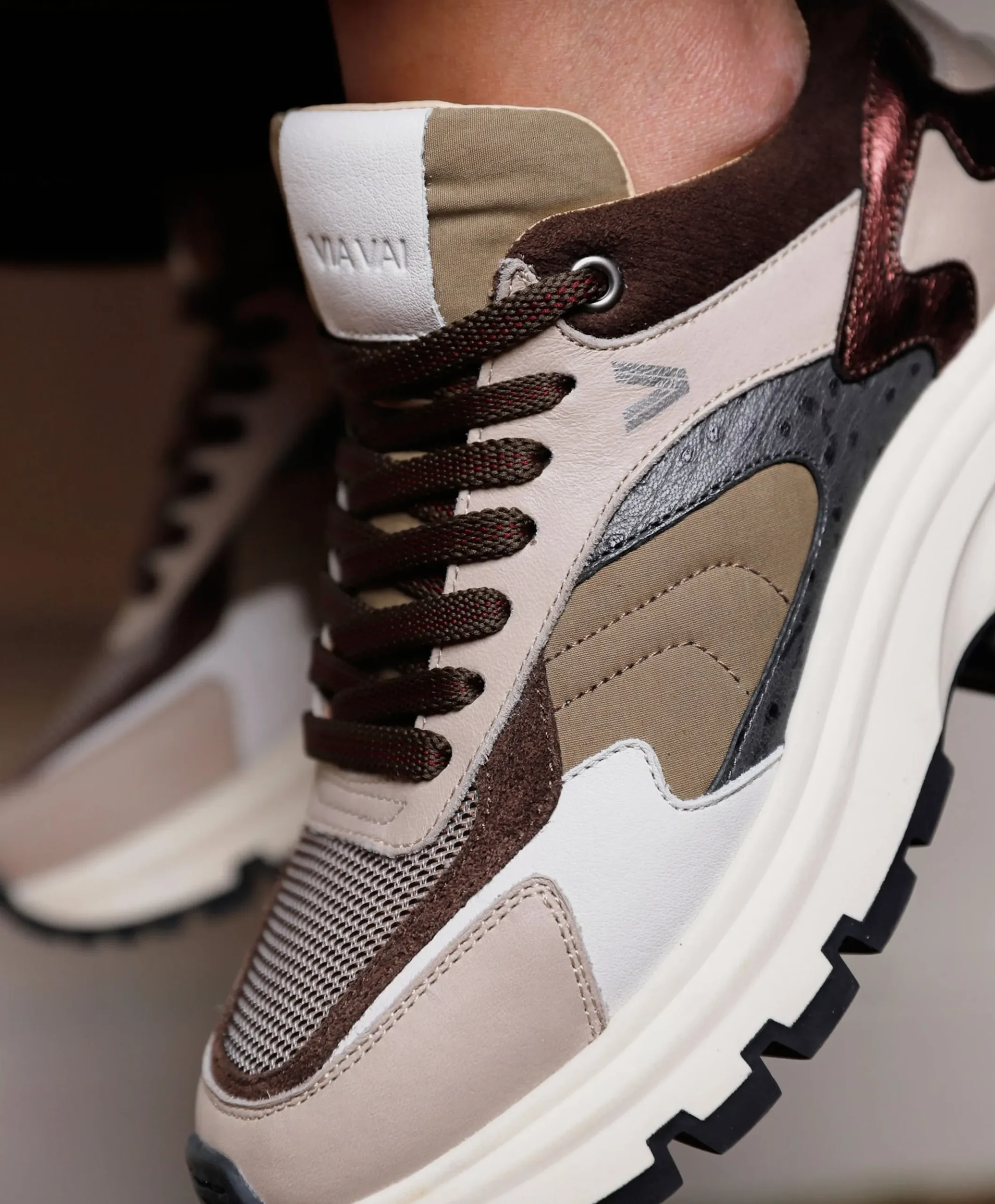 Liz Leighton dames sneakers beige