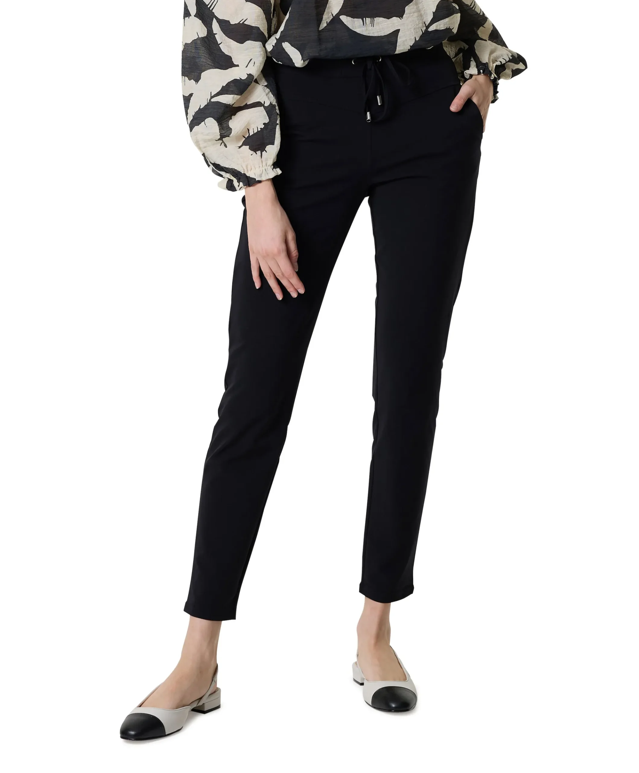 PENNY SHORT LENGTH TRAVEL broek zwart