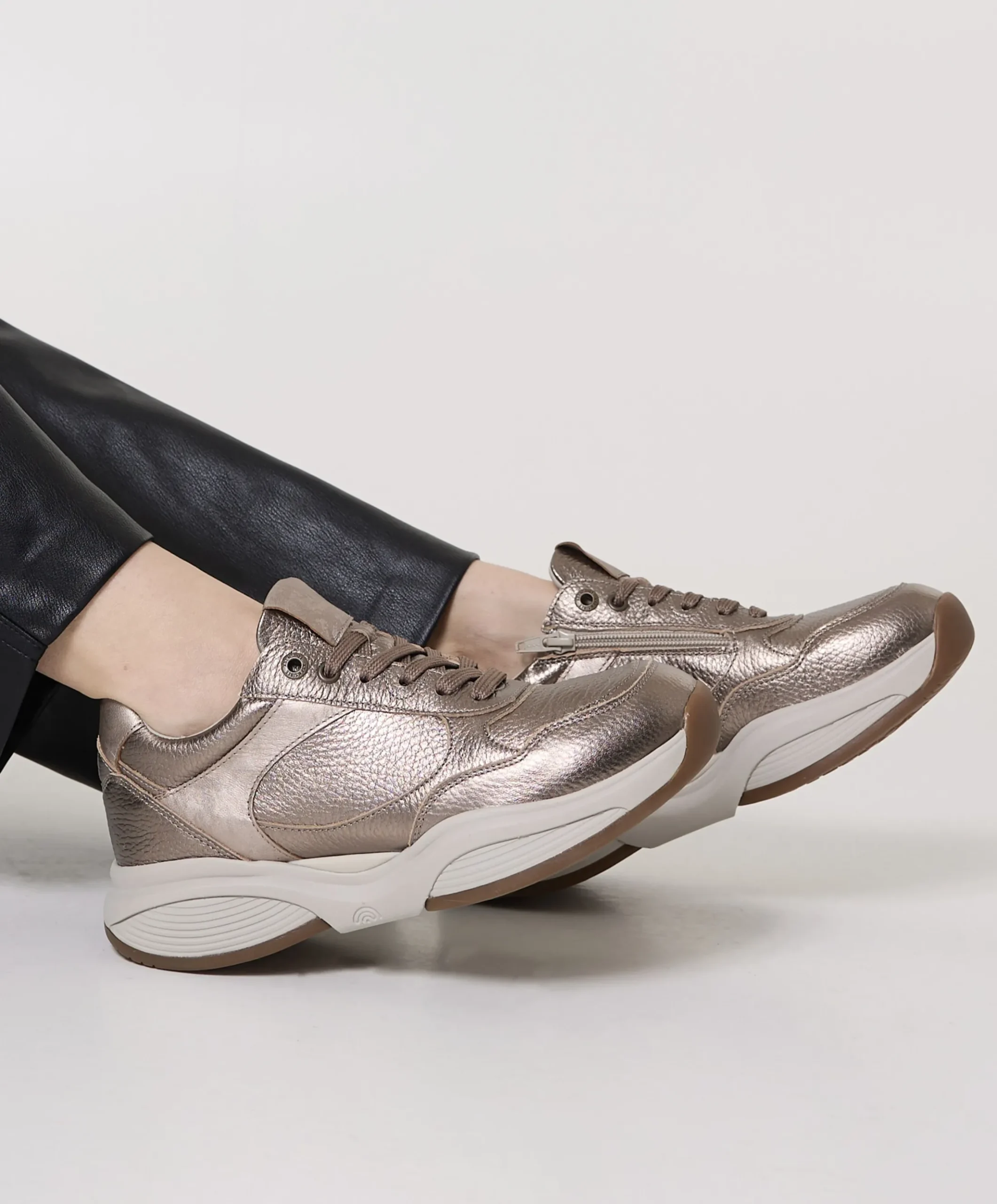 SWX27 dames sneakers bruin