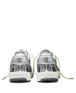 The Re-Run Scratched dames sneakers zilver